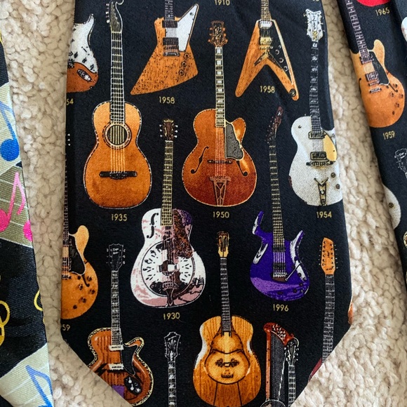 Lot of 2 Hand Made Music Inspired Men’s Ties Guitar Music Notes Prints - Picture 8 of 10